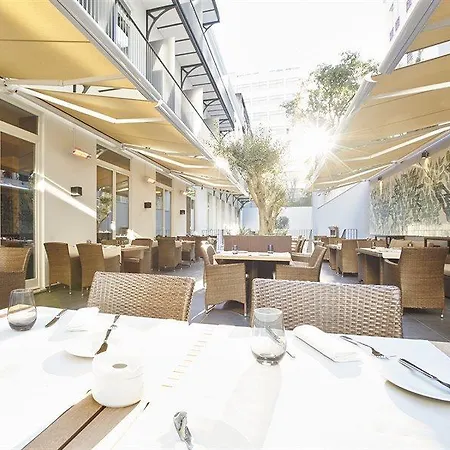 Szálloda Portobay Liberdade